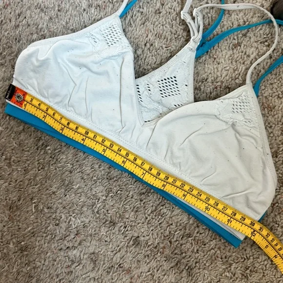 GIRLS training sport bra size Large ? Set of 2 white and blue - Picture 4 of 7